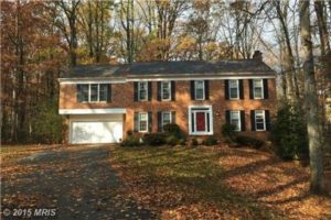 12009 SAINT HELENA DR, OAKTON, VA 22124