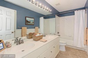 PW8603714 - Bath