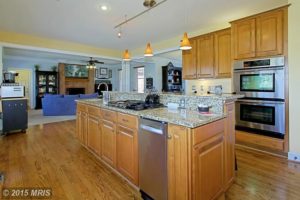 LO8596400 - Kitchen
